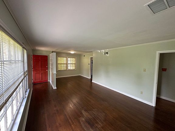 4th image of 5138 Whitehall Ave