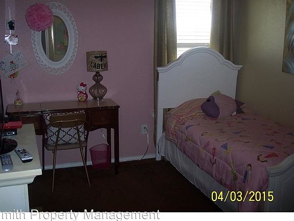 5th image of 1429 Pine Ln