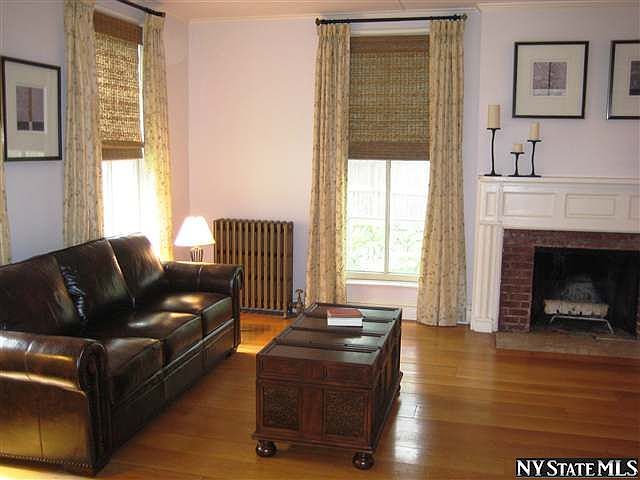 2nd image of 211 Menands Rd