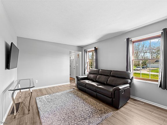 4th image of 2503 Brafferton Ave