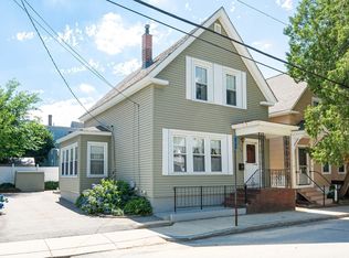 28 White St, Lowell, MA 01854