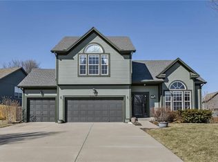 20658 W 126th Ter, Olathe, KS 66061