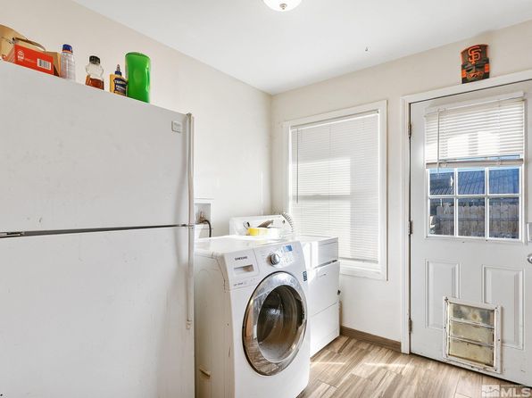 reno-nevada-442978519 picture