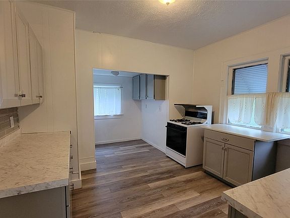 5th image of 10600 Hulda Ave
