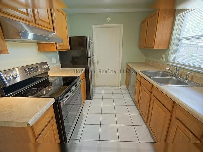 5117 Ellendale Ave — Photo 6