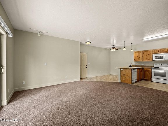 5th image of 6630 N Spurwing Loop #102