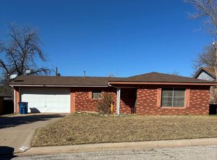 1709 E 13th St, Sweetwater, TX 79556
