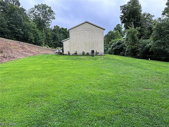 4th image of 80 Oakcrest Dr