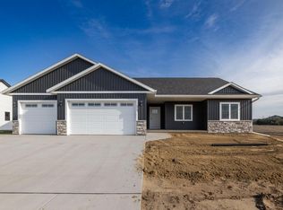 1769 Arches DRIVE, Holmen, WI 54636