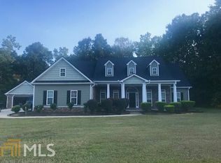 8615 Copperridge Dr, Winston, GA 30187