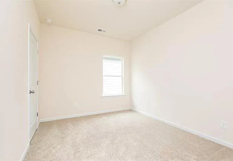157 Bryon Ln — Photo 9