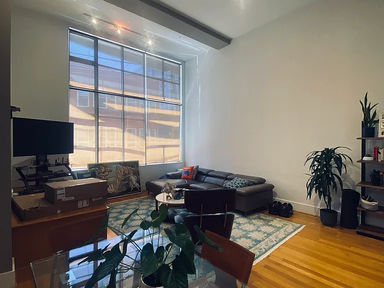 317 Harriet St #11 — Photo 2