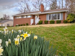 1266 Pinebluff Rd, Winston Salem, NC 27103