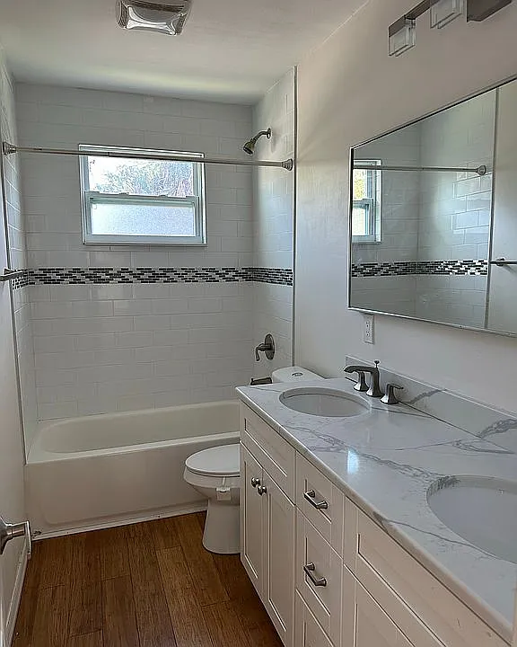 Dual Vanity 