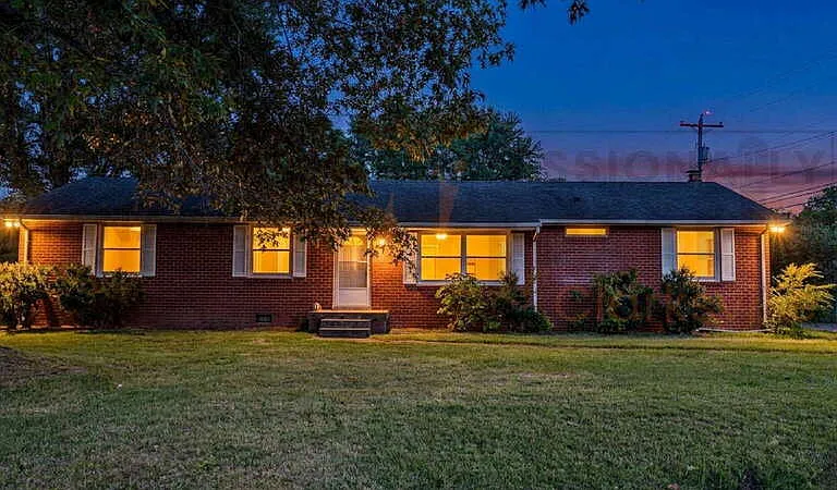 27 Binks Dr — Photo 4