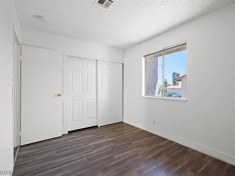 3649 Van Dyke Ave #C — Photo 22