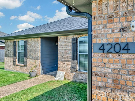 2nd image of 4204 Rance Ln