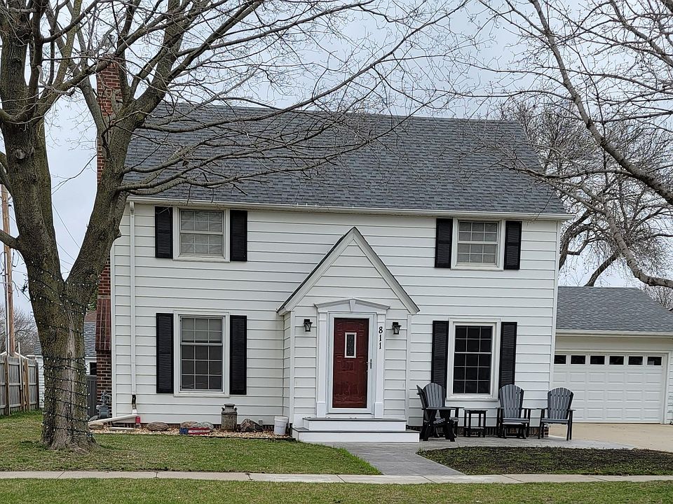 1st image of 811 4th Ave