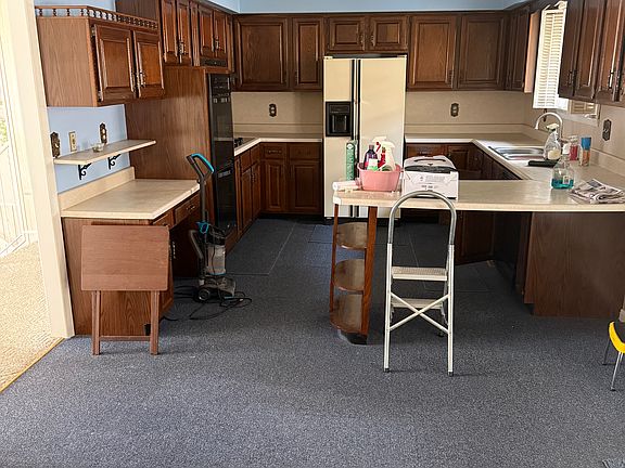 4th image of 47 Thompson Hl