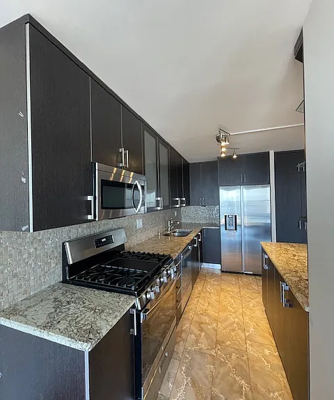 501 Surf Ave #21 — Photo 3