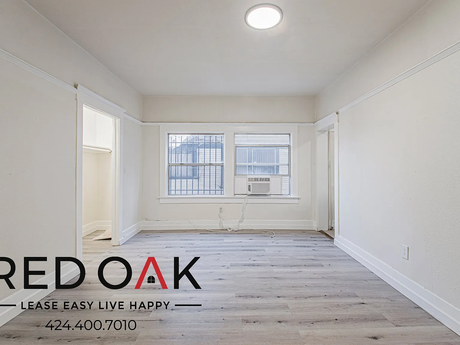 Luminous Studio with Air Conditioning and Renovated Kitchen ~ In Pico-Union! — Photo 3