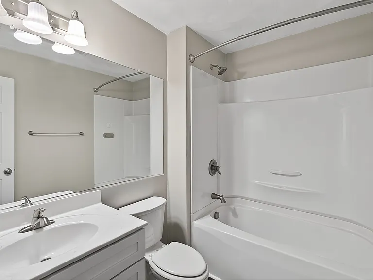 1909 Chantilly Ct — Photo 14