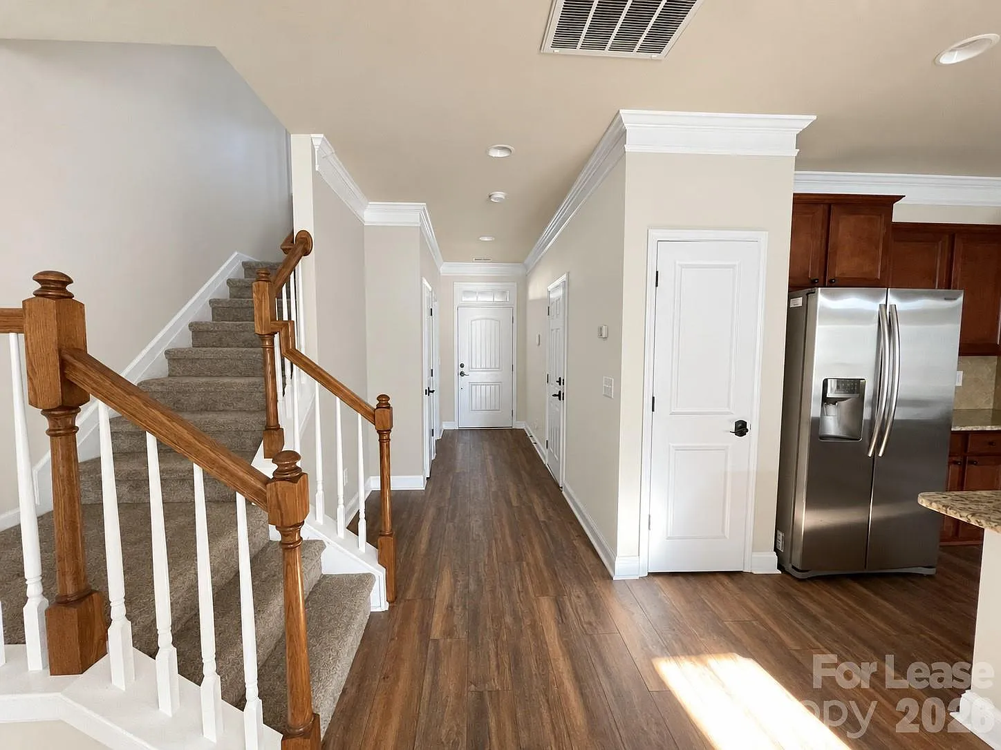 2 bed, 2.5 bath, 1424 sqft, $2,000 — Photo 4