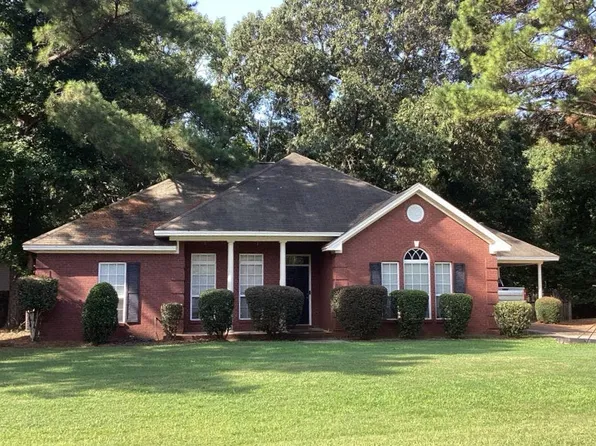 30 Woodhaven Trl, Wetumpka, AL 36093