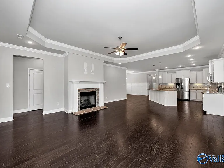 207 Blackwood Dr — Photo 7