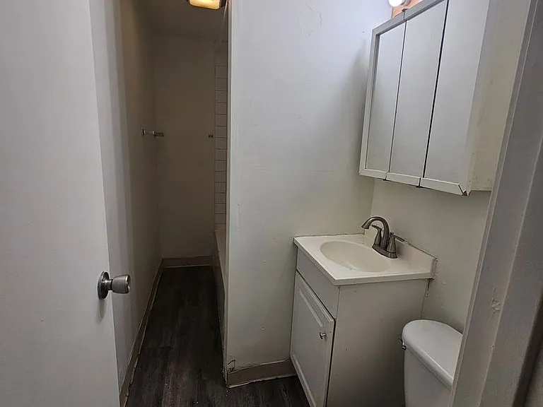 2824 8th Ave — Photo 8