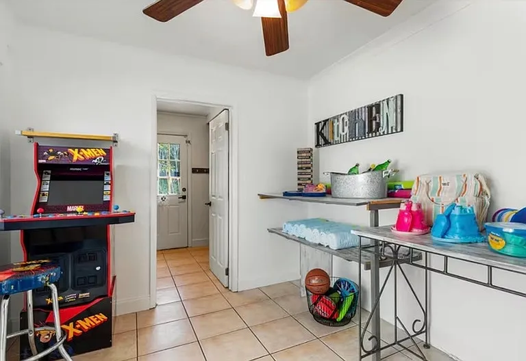 166 Pinellas Way N #1 — Photo 4