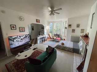 923 S 49th St #2F, Philadelphia, PA 19143