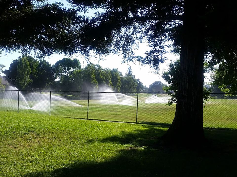 1st image of 2841 Applewood Dr