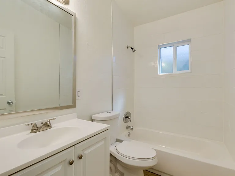 1921 E. Virginia Ave — Photo 13