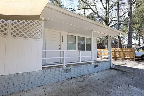2202 Dering Cir NE #1 Photo 1