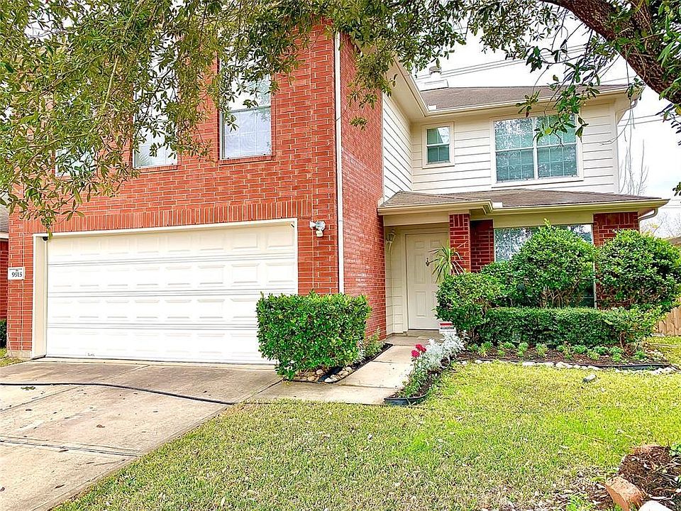 1st image of 9915 Knights Crest Dr