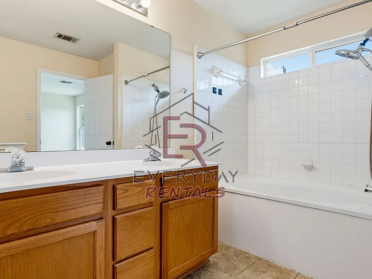 2513 Haven Dr — Photo 16