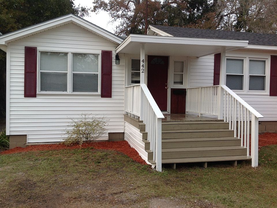 1st image of 442 SW Alamo Dr