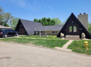 324 S Collins St, Sioux City, IA 51103