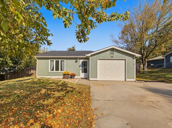 403 Stallion St, Ogden, KS 66517