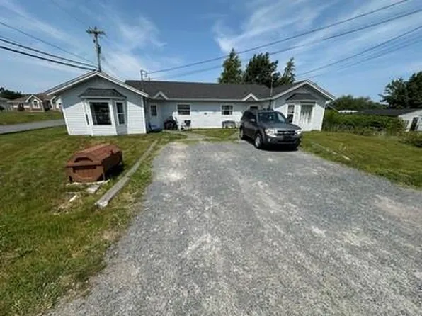 28 Earles Lane, Carbonear, NL A1Y1A5
