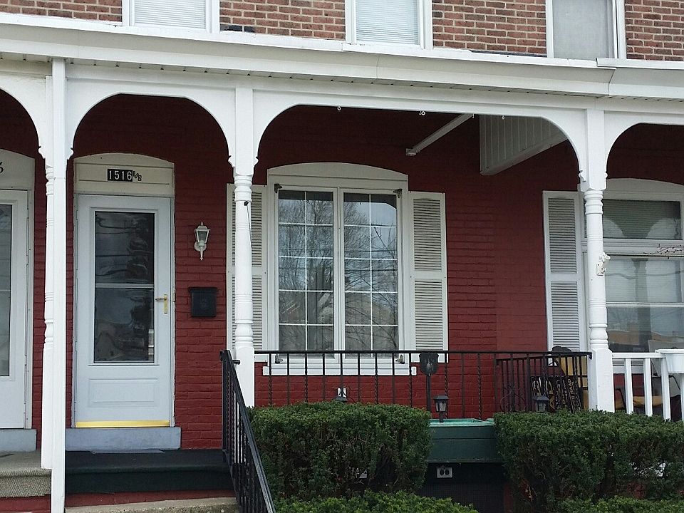 2nd image of 15165 W Gordon St