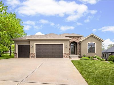 18920 W 99th Ter, Lenexa, KS, 66220
