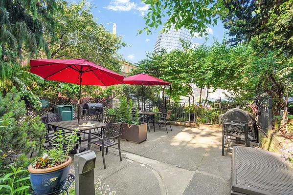 Rented by Corcoran | media 7