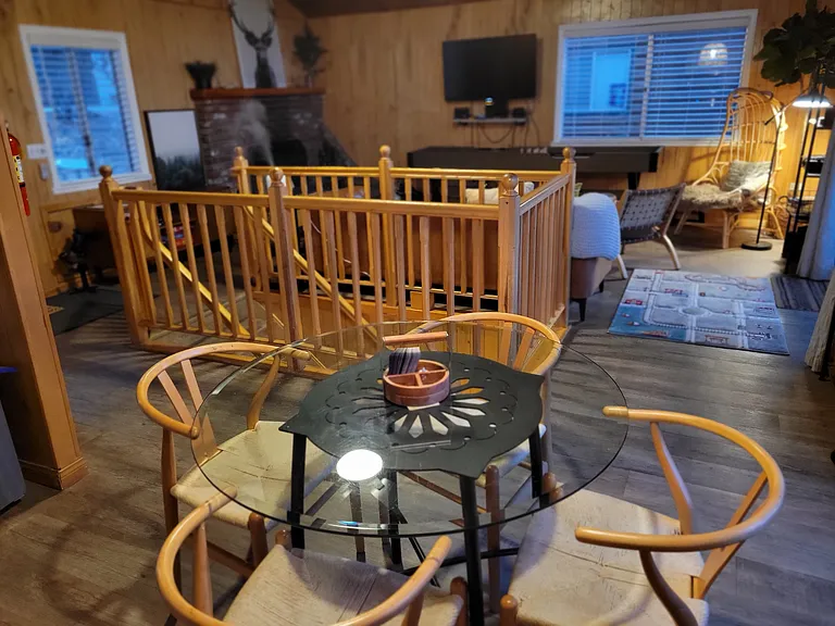 652 Villa Grove Ave — Photo 5