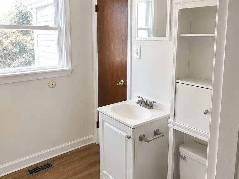 607 Lee St — Photo 10