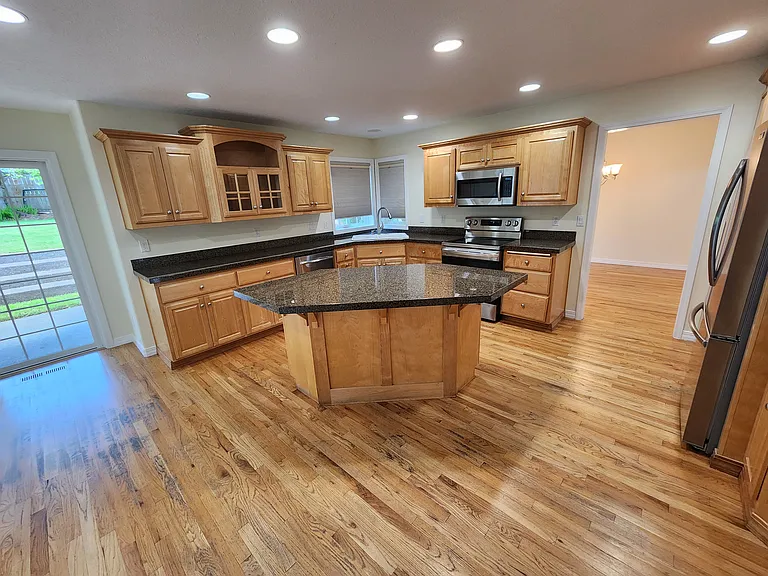 1909 Olympia Ave NW — Photo 11