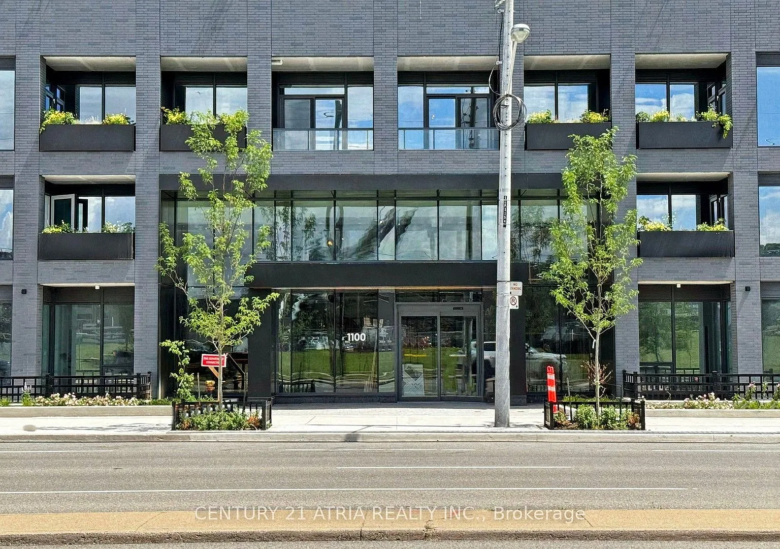 2 bed, $2,450 — Photo 2