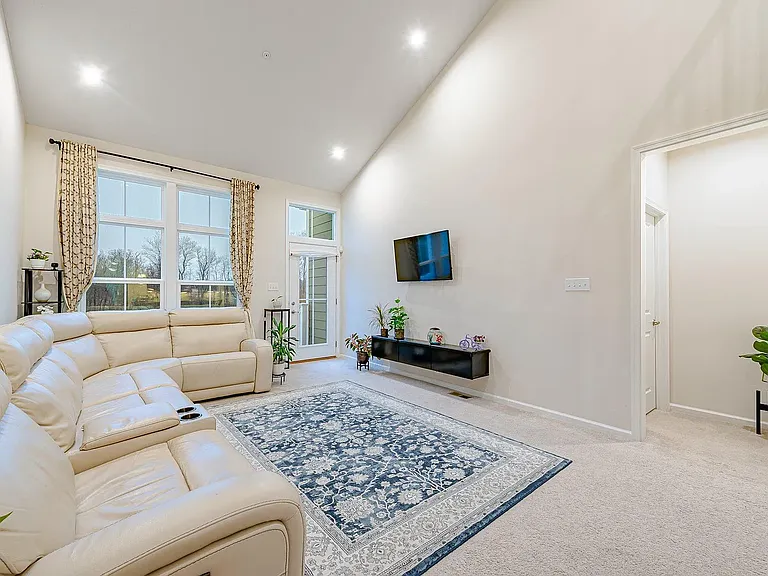 3053 Mahican Cir — Photo 9