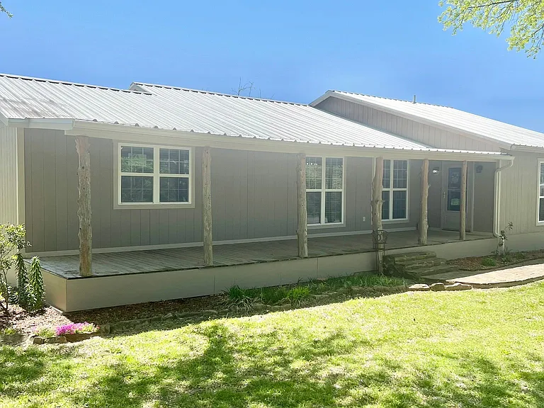 510 Murchison St — Photo 14